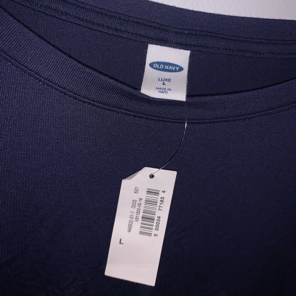NWT Short sleeve navy blue t shirt